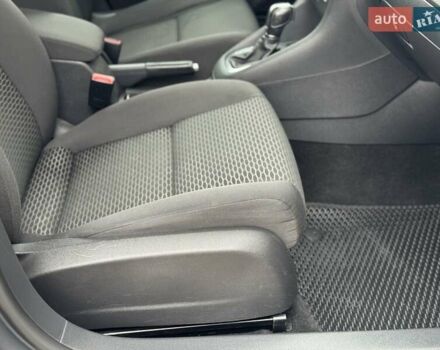 Серый Фольксваген Гольф, объемом двигателя 1.39 л и пробегом 205 тыс. км за 8600 $, фото 44 на Automoto.ua