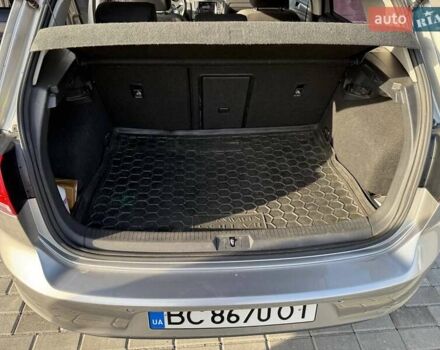 Серый Фольксваген Гольф, объемом двигателя 1.6 л и пробегом 164 тыс. км за 11400 $, фото 5 на Automoto.ua