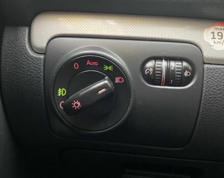 Серый Фольксваген Гольф, объемом двигателя 1.6 л и пробегом 287 тыс. км за 8400 $, фото 5 на Automoto.ua