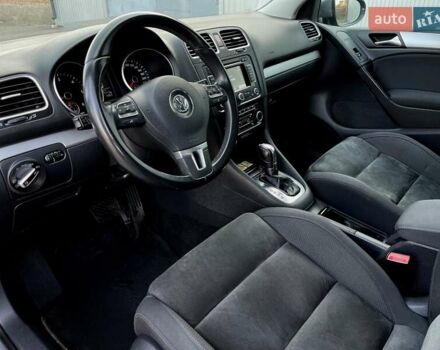 Серый Фольксваген Гольф, объемом двигателя 1.6 л и пробегом 260 тыс. км за 9400 $, фото 20 на Automoto.ua