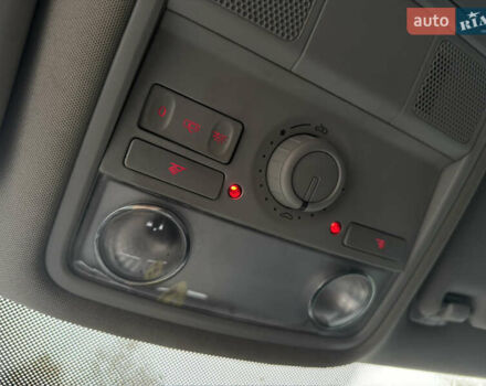 Сірий Фольксваген Гольф, об'ємом двигуна 2 л та пробігом 172 тис. км за 8990 $, фото 16 на Automoto.ua