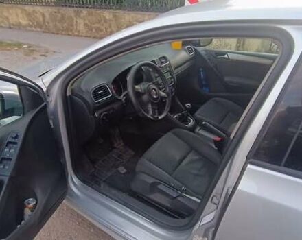 Серый Фольксваген Гольф, объемом двигателя 1.6 л и пробегом 354 тыс. км за 6000 $, фото 4 на Automoto.ua