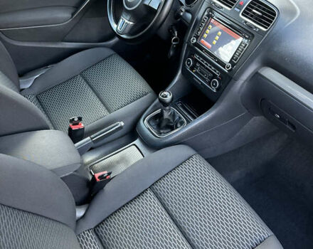 Сірий Фольксваген Гольф, об'ємом двигуна 1.39 л та пробігом 212 тис. км за 5499 $, фото 65 на Automoto.ua