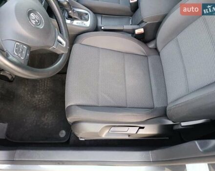 Серый Фольксваген Гольф, объемом двигателя 1.6 л и пробегом 215 тыс. км за 9999 $, фото 8 на Automoto.ua
