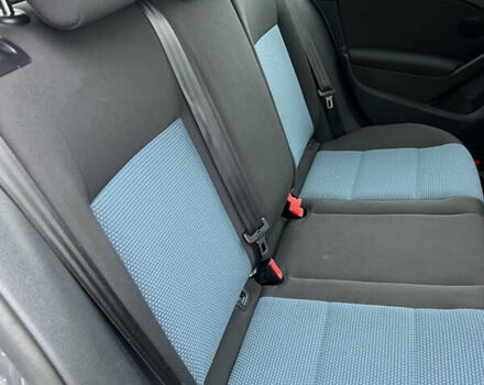 Серый Фольксваген Гольф, объемом двигателя 1.6 л и пробегом 280 тыс. км за 8900 $, фото 9 на Automoto.ua