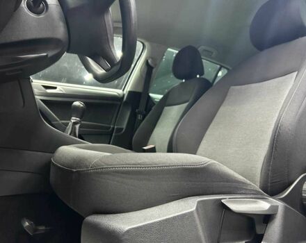 Сірий Фольксваген Гольф, об'ємом двигуна 1.6 л та пробігом 196 тис. км за 8900 $, фото 10 на Automoto.ua