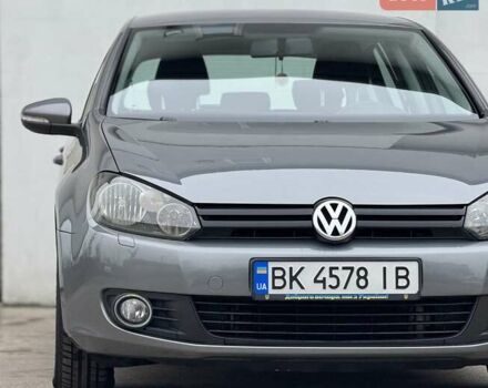 Серый Фольксваген Гольф, объемом двигателя 1.39 л и пробегом 205 тыс. км за 8600 $, фото 16 на Automoto.ua