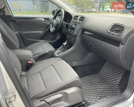 Фольксваген Гольф 2012 в Черкассах на Automoto.ua Серый Фольксваген Гольф, объемом двигателя 1.6 л и пробегом 187 тыс. км за 7999 $, фото 15 на Automoto.ua