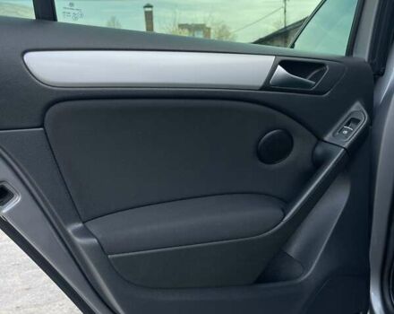 Серый Фольксваген Гольф, объемом двигателя 1.6 л и пробегом 260 тыс. км за 9400 $, фото 23 на Automoto.ua