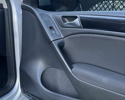 Сірий Фольксваген Гольф, об'ємом двигуна 1.2 л та пробігом 230 тис. км за 6000 $, фото 6 на Automoto.ua