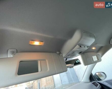 Серый Фольксваген Гольф, объемом двигателя 1.6 л и пробегом 260 тыс. км за 9400 $, фото 51 на Automoto.ua