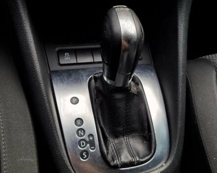 Серый Фольксваген Гольф, объемом двигателя 1.6 л и пробегом 209 тыс. км за 8000 $, фото 6 на Automoto.ua