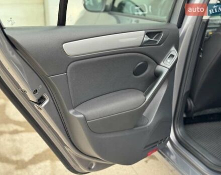 Серый Фольксваген Гольф, объемом двигателя 1.39 л и пробегом 205 тыс. км за 8600 $, фото 49 на Automoto.ua