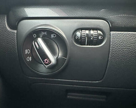 Серый Фольксваген Гольф, объемом двигателя 1.6 л и пробегом 187 тыс. км за 8888 $, фото 20 на Automoto.ua