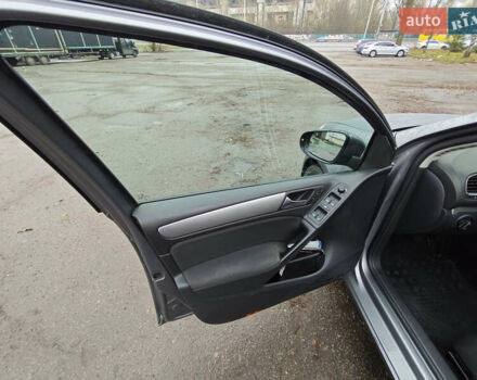 Сірий Фольксваген Гольф, об'ємом двигуна 1.2 л та пробігом 197 тис. км за 7500 $, фото 9 на Automoto.ua