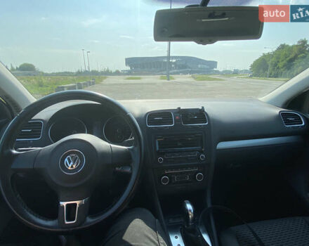Серый Фольксваген Гольф, объемом двигателя 1.6 л и пробегом 137 тыс. км за 9999 $, фото 10 на Automoto.ua