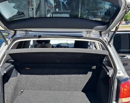 Серый Фольксваген Гольф, объемом двигателя 1.6 л и пробегом 290 тыс. км за 7607 $, фото 6 на Automoto.ua