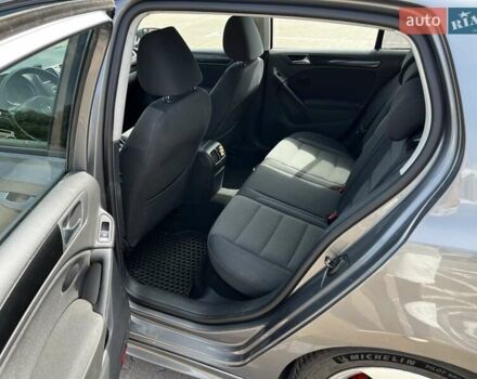 Серый Фольксваген Гольф, объемом двигателя 1.39 л и пробегом 271 тыс. км за 9500 $, фото 27 на Automoto.ua