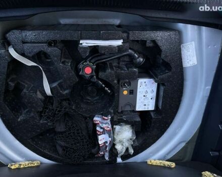 Серый Фольксваген Гольф, объемом двигателя 1.6 л и пробегом 245 тыс. км за 8555 $, фото 28 на Automoto.ua