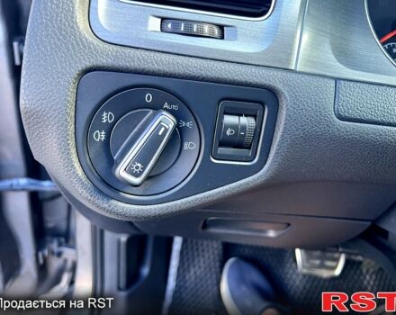 Серый Фольксваген Гольф, объемом двигателя 1.4 л и пробегом 143 тыс. км за 11000 $, фото 8 на Automoto.ua