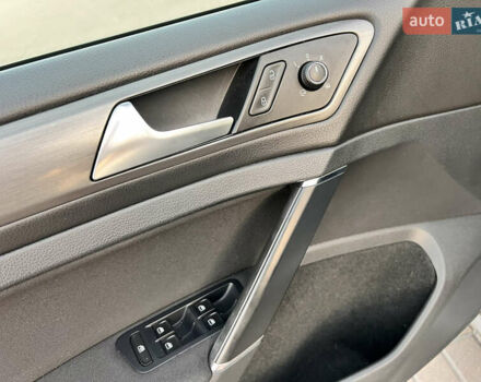 Серый Фольксваген Гольф, объемом двигателя 1.4 л и пробегом 144 тыс. км за 11500 $, фото 19 на Automoto.ua