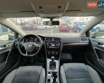 Серый Фольксваген Гольф, объемом двигателя 1.6 л и пробегом 212 тыс. км за 8999 $, фото 10 на Automoto.ua