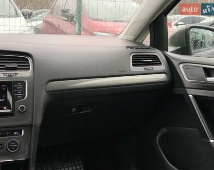 Серый Фольксваген Гольф, объемом двигателя 2 л и пробегом 273 тыс. км за 13499 $, фото 60 на Automoto.ua