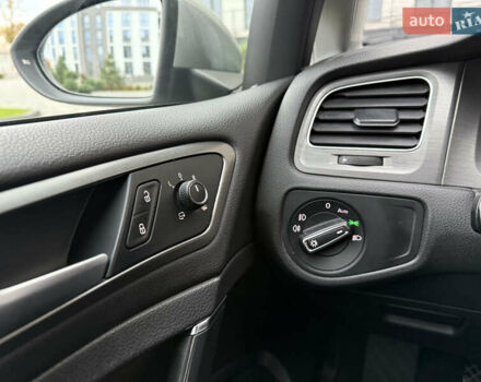 Серый Фольксваген Гольф, объемом двигателя 1.4 л и пробегом 235 тыс. км за 12200 $, фото 12 на Automoto.ua