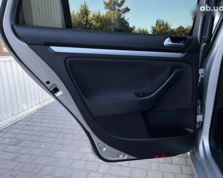 Серый Фольксваген Гольф, объемом двигателя 1.6 л и пробегом 245 тыс. км за 8555 $, фото 25 на Automoto.ua