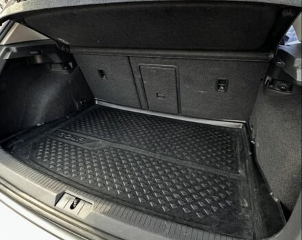 Серый Фольксваген Гольф, объемом двигателя 2 л и пробегом 317 тыс. км за 11500 $, фото 7 на Automoto.ua