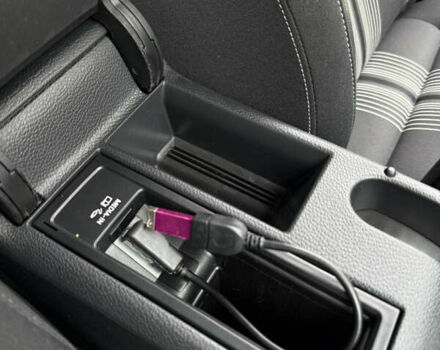 Фольксваген Гольф 2013 в Хмельницком на Automoto.ua Серый Фольксваген Гольф, объемом двигателя 1.39 л и пробегом 161 тыс. км за 8700 $, фото 25 на Automoto.ua