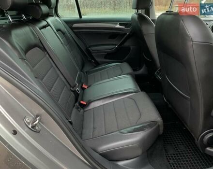 Серый Фольксваген Гольф, объемом двигателя 2 л и пробегом 273 тыс. км за 13499 $, фото 30 на Automoto.ua