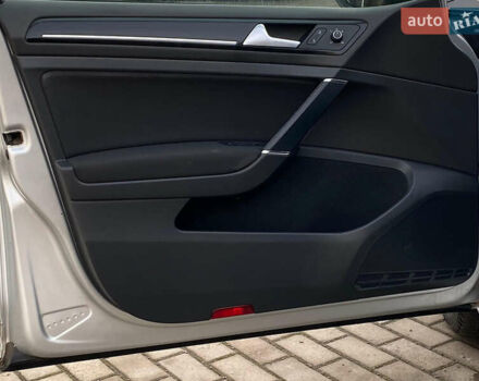 Серый Фольксваген Гольф, объемом двигателя 1.6 л и пробегом 212 тыс. км за 8999 $, фото 29 на Automoto.ua