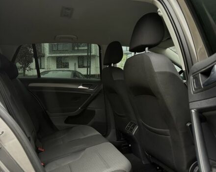 Фольксваген Гольф 2013 в Киеве на Automoto.ua Серый Фольксваген Гольф, объемом двигателя 1.6 л и пробегом 257 тыс. км за 8600 $, фото 19 на Automoto.ua