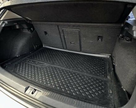 Серый Фольксваген Гольф, объемом двигателя 1.97 л и пробегом 317 тыс. км за 11500 $, фото 10 на Automoto.ua