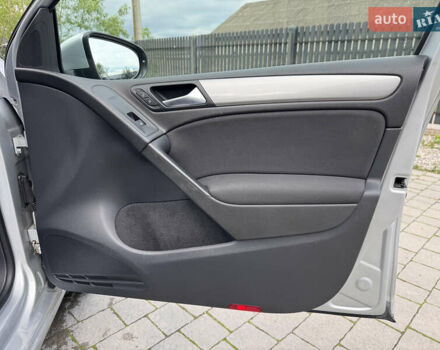 Серый Фольксваген Гольф, объемом двигателя 1.97 л и пробегом 268 тыс. км за 9800 $, фото 29 на Automoto.ua