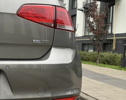 Фольксваген Гольф 2013 в Киеве на Automoto.ua Серый Фольксваген Гольф, объемом двигателя 1.6 л и пробегом 257 тыс. км за 8600 $, фото 4 на Automoto.ua