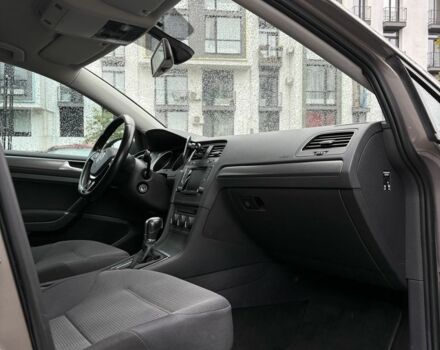 Фольксваген Гольф 2013 в Киеве на Automoto.ua Серый Фольксваген Гольф, объемом двигателя 1.6 л и пробегом 257 тыс. км за 8600 $, фото 14 на Automoto.ua