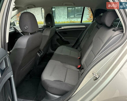 Серый Фольксваген Гольф, объемом двигателя 1.4 л и пробегом 235 тыс. км за 12200 $, фото 21 на Automoto.ua