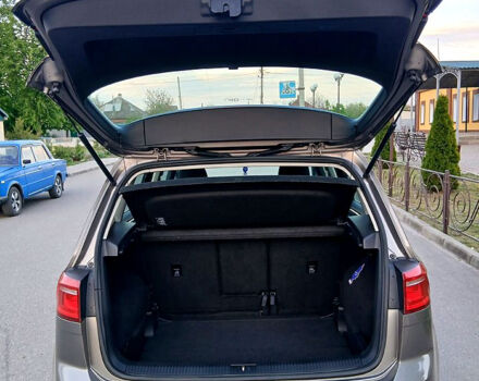 Сірий Фольксваген Гольф, об'ємом двигуна 1.6 л та пробігом 165 тис. км за 13750 $, фото 7 на Automoto.ua