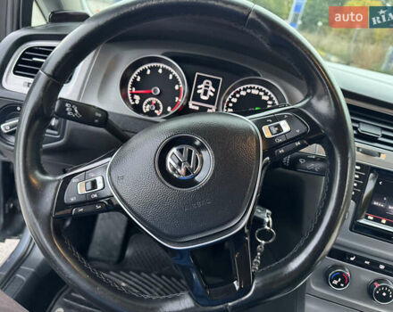 Серый Фольксваген Гольф, объемом двигателя 1.8 л и пробегом 198 тыс. км за 11500 $, фото 30 на Automoto.ua