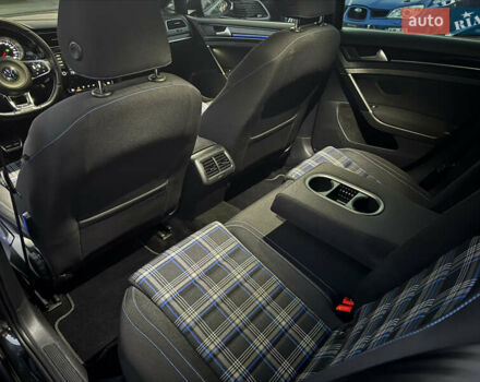 Серый Фольксваген Гольф, объемом двигателя 1.4 л и пробегом 228 тыс. км за 13750 $, фото 32 на Automoto.ua