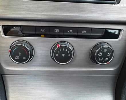 Сірий Фольксваген Гольф, об'ємом двигуна 2 л та пробігом 198 тис. км за 11590 $, фото 17 на Automoto.ua