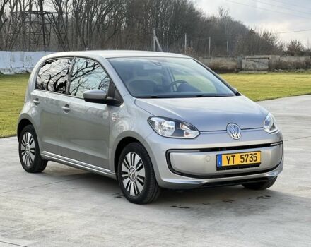 Серый Фольксваген Гольф, объемом двигателя 0 л и пробегом 174 тыс. км за 5750 $, фото 2 на Automoto.ua