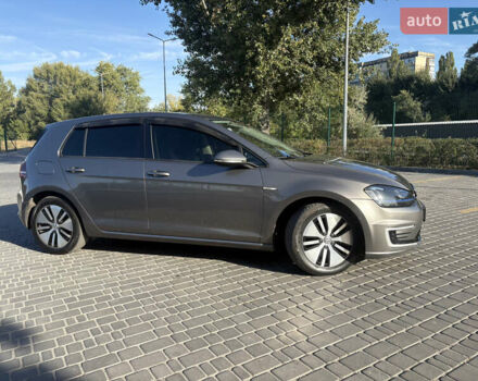 Серый Фольксваген Гольф, объемом двигателя 1.2 л и пробегом 210 тыс. км за 9900 $, фото 1 на Automoto.ua
