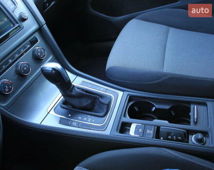 Серый Фольксваген Гольф, объемом двигателя 1.6 л и пробегом 282 тыс. км за 10000 $, фото 44 на Automoto.ua