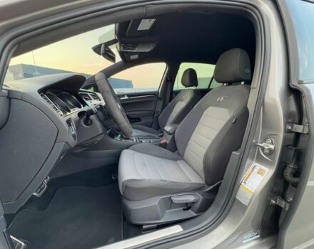 Серый Фольксваген Гольф, объемом двигателя 2 л и пробегом 142 тыс. км за 19999 $, фото 5 на Automoto.ua