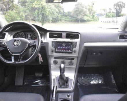 Серый Фольксваген Гольф, объемом двигателя 1.8 л и пробегом 70 тыс. км за 2200 $, фото 9 на Automoto.ua