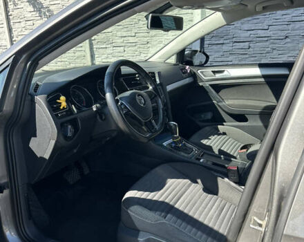 Серый Фольксваген Гольф, объемом двигателя 1.6 л и пробегом 288 тыс. км за 12200 $, фото 12 на Automoto.ua