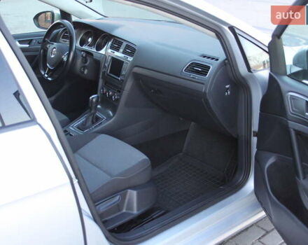 Серый Фольксваген Гольф, объемом двигателя 1.6 л и пробегом 282 тыс. км за 10000 $, фото 29 на Automoto.ua